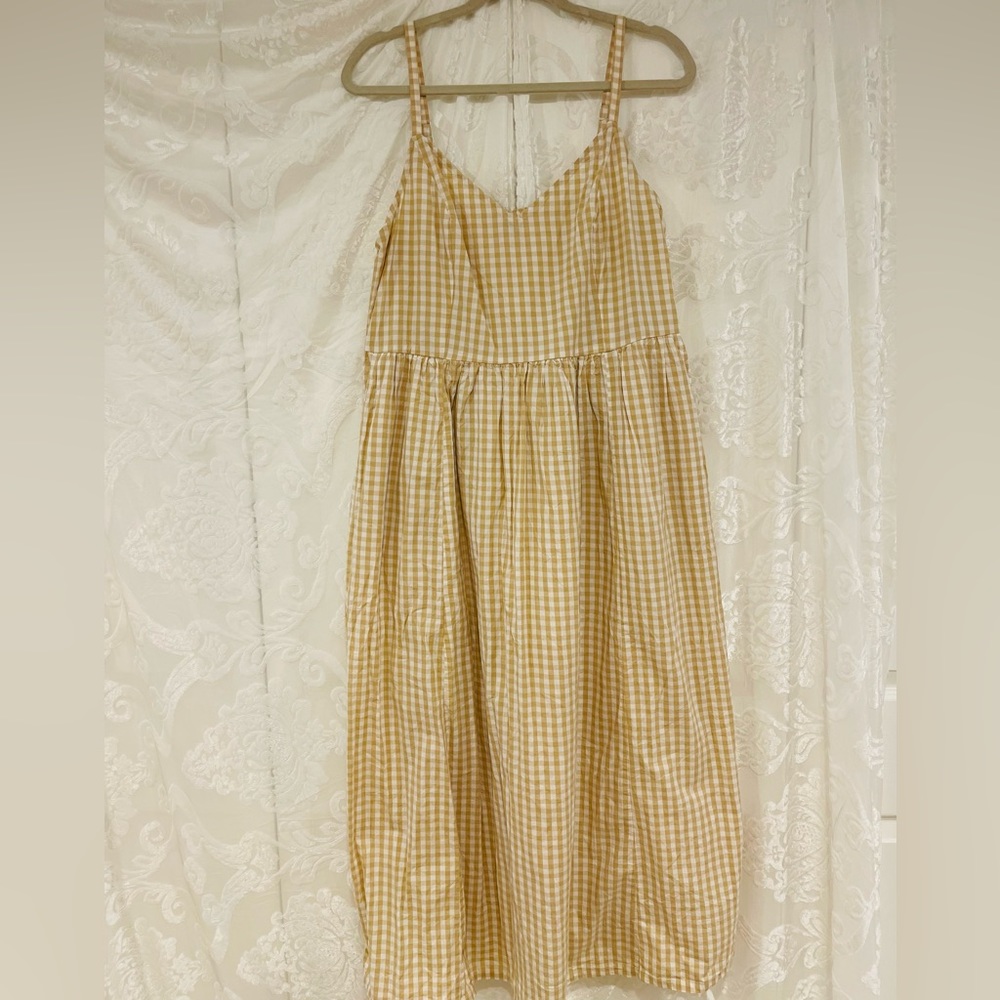Soft Checkered Tiered Maxi